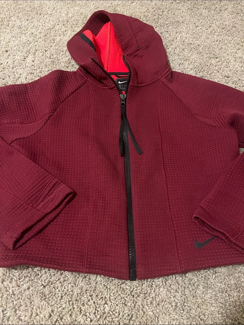 Nike women’s Burgundy Hooded Puffer Jacket with Red Lining